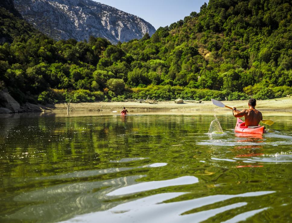 Kayak on the Cedrino river