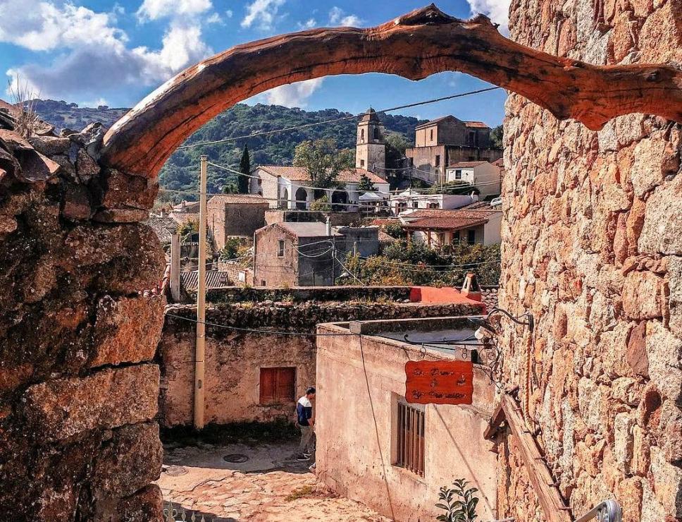 Scorcio di Lollove - Nuoro