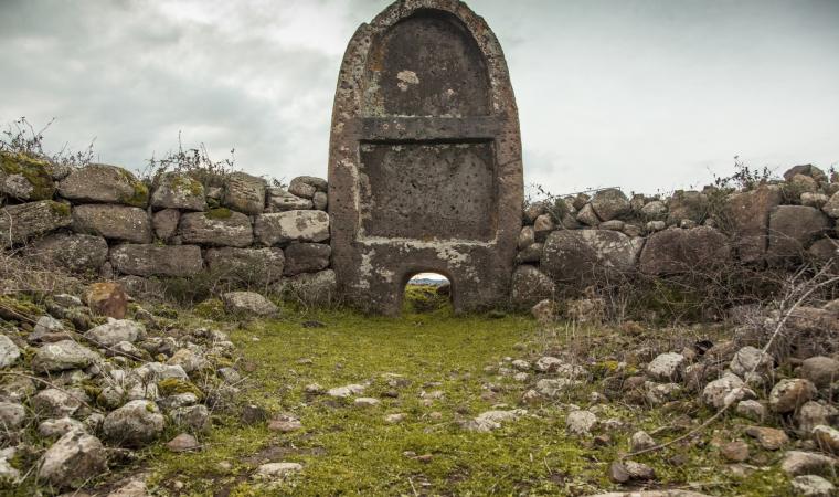 Tomba di Giganti Imbertighe - Borore