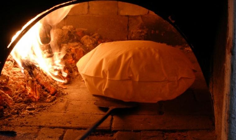 Cottura del pane carasau - Irgoli