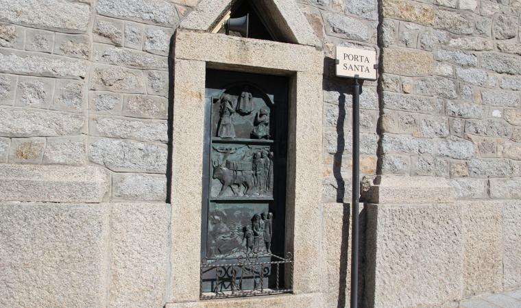 Porta Santa, basilica di Nostra Signora di Luogosanto